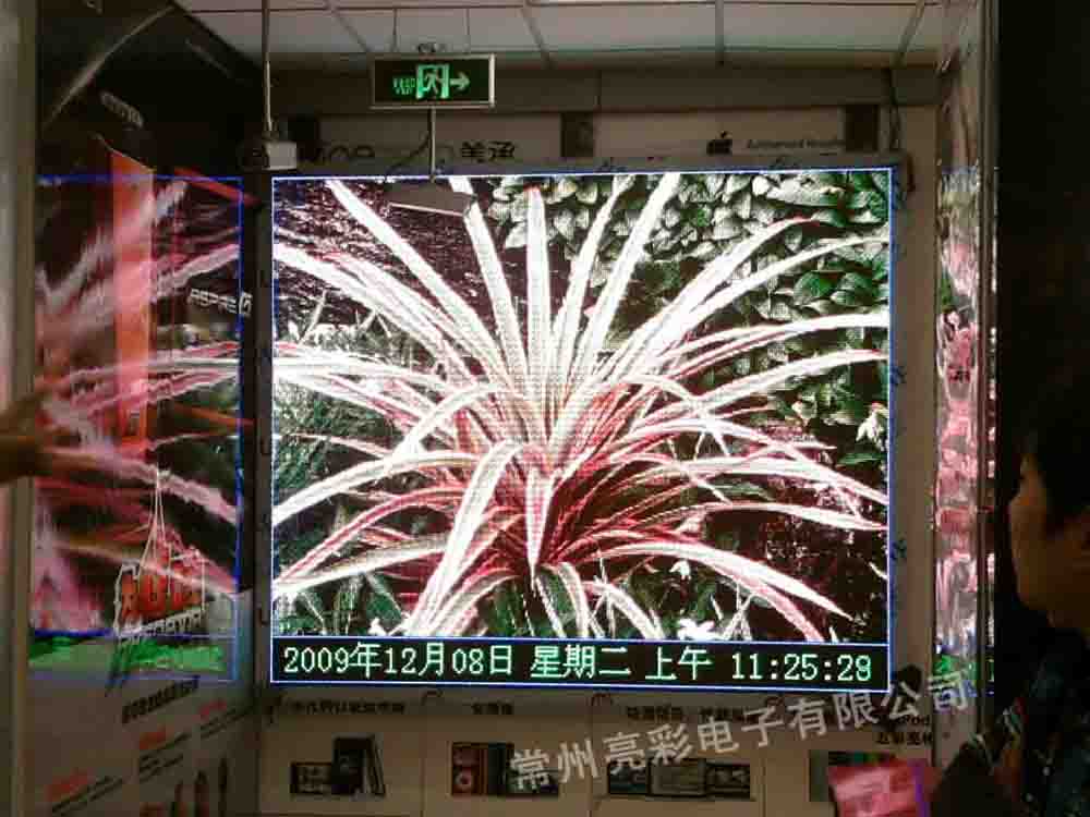 ͨLED@ʾ\K\r