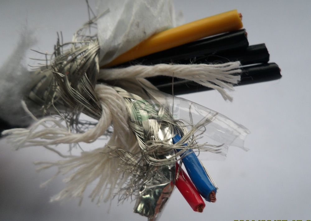 KSֱNFRC30 4о20AWG+2о24AWG ͺŤDIC