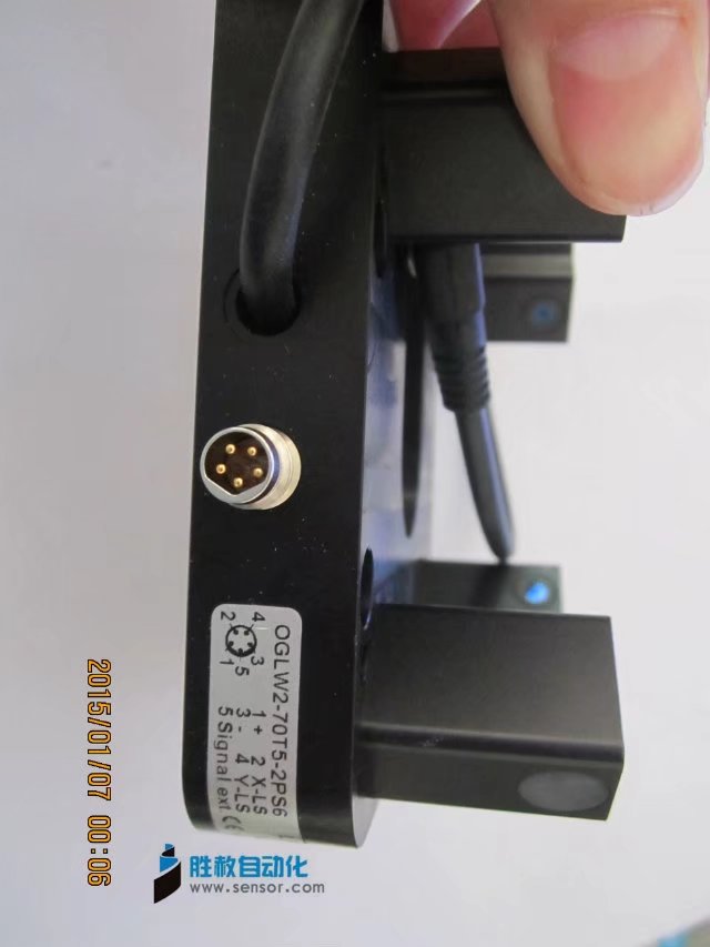 ϺF؛N۵CAPTRONP¡OGL-220T-PU6