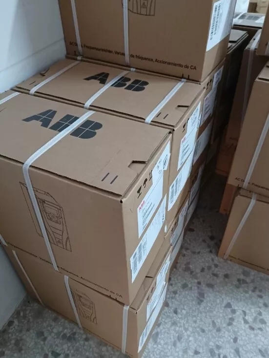 ABB ACS355-03E-08A8-4 ׃l hr