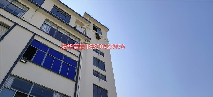 福建龍巖市夜景燈安裝蜘蛛人高空外墻清洗瓷磚空鼓修復