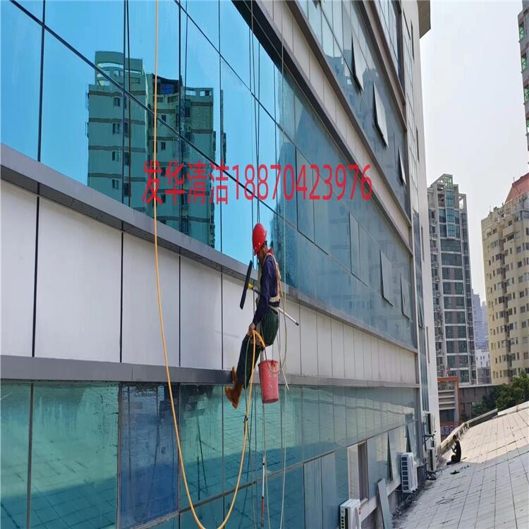 福建泉州市天然氣管道安裝施工團隊聯系方式玻璃幕墻鋁塑板清洗瓷磚空鼓修復