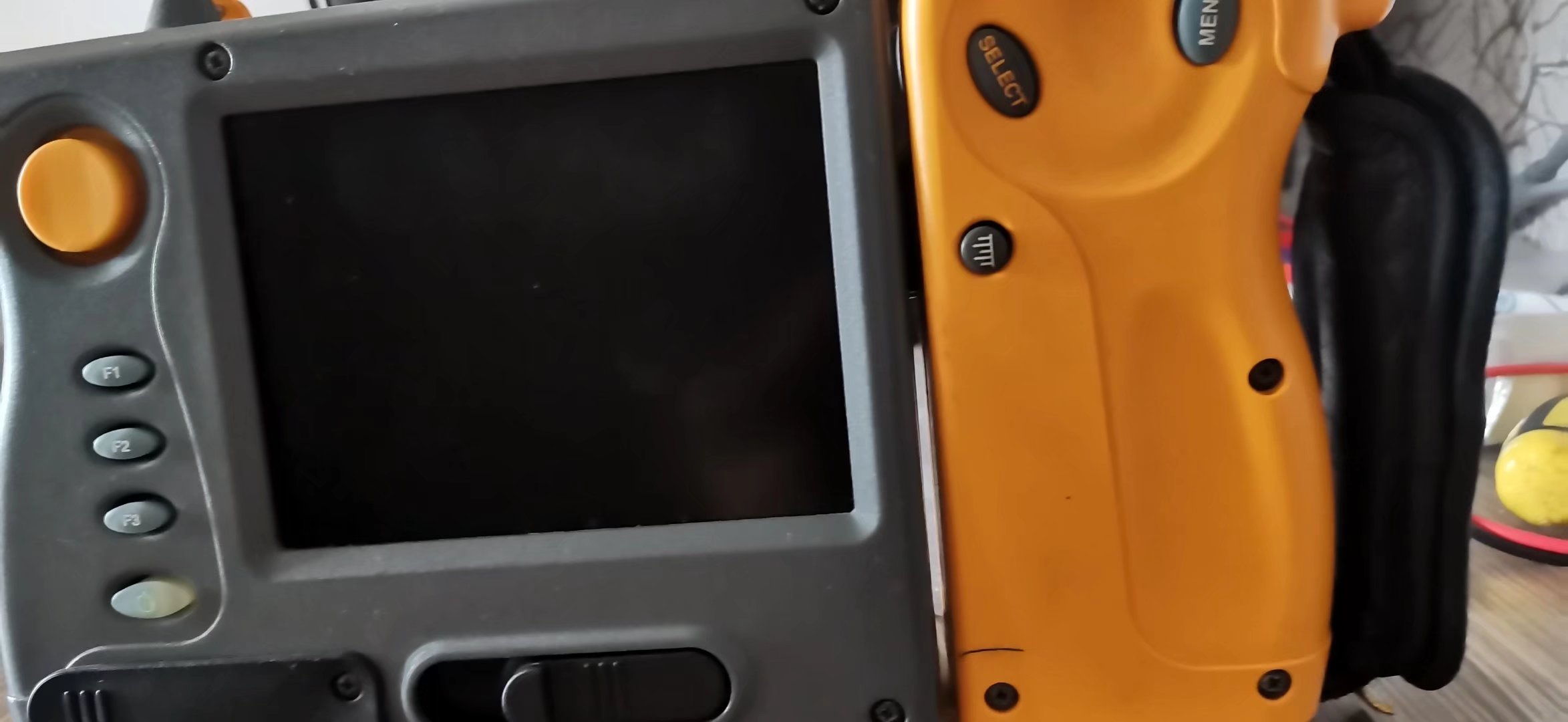 FLUKE TiS60+ x