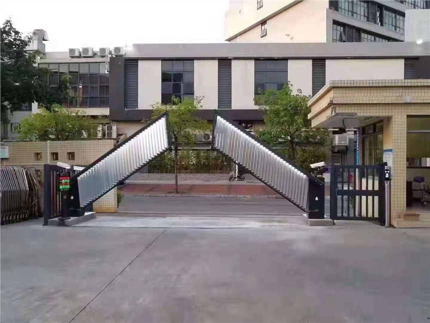 ^늄TUSԒ