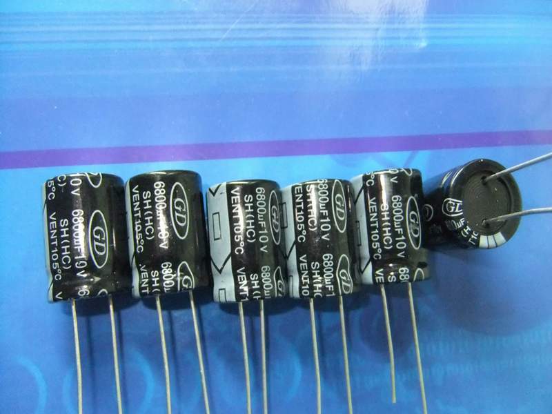 GD늽SH(HT)6800UF10V   16*20