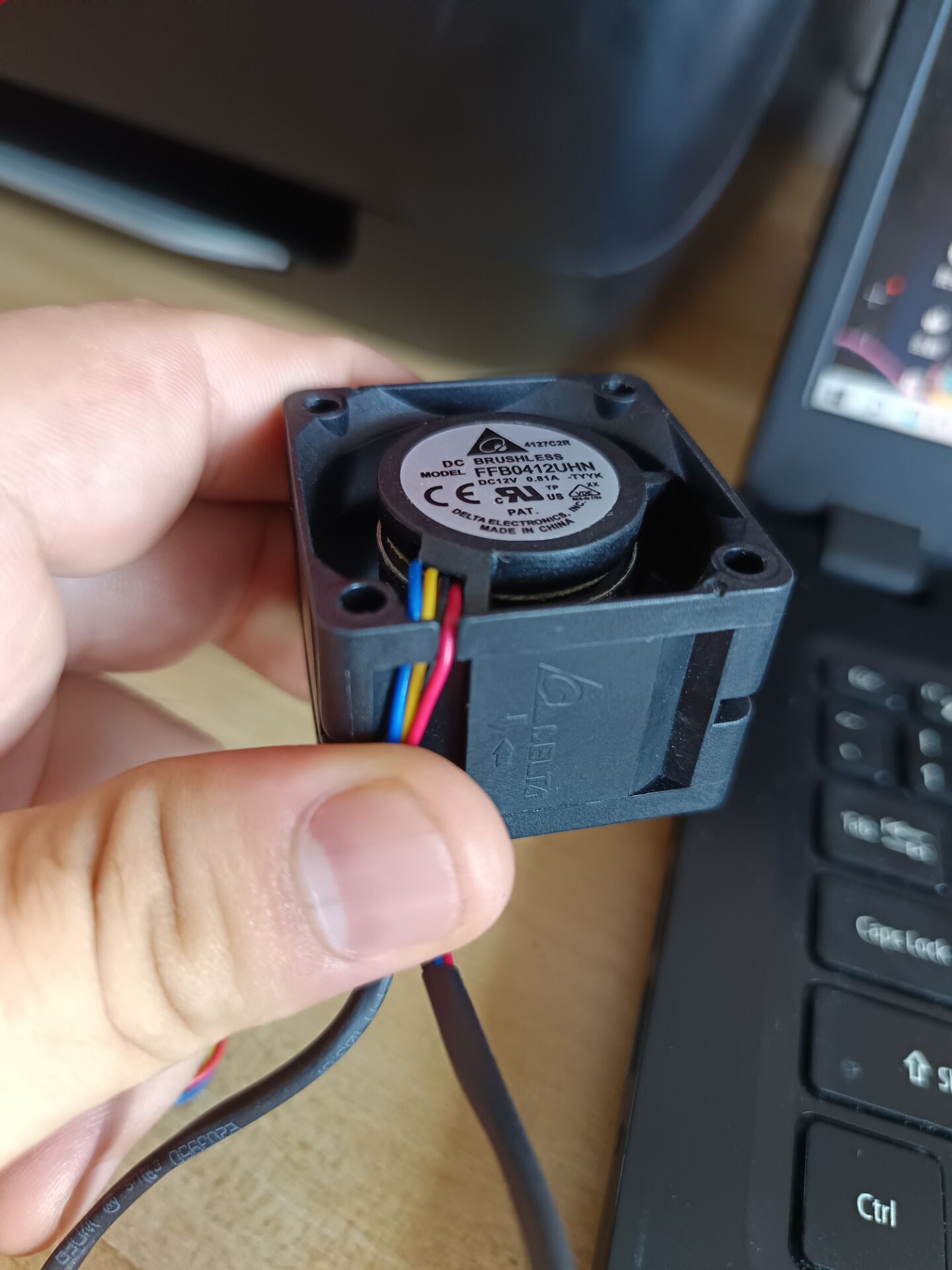 6025 12V 1.10A pL鱩L